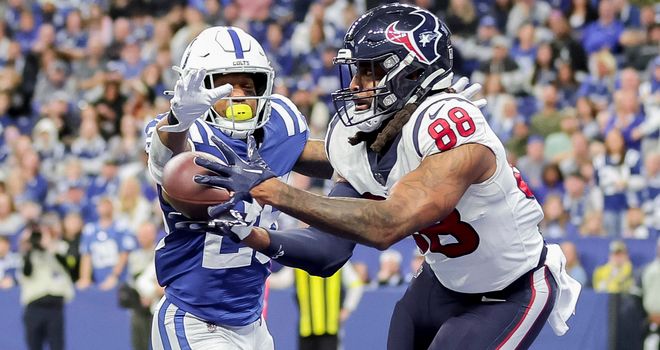 NFL: Hilton's 2 scores lead Colts over Texans 20-14