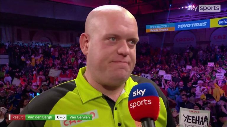 Van Gerwen berbicara tentang pertarungan semifinalnya dengan Van den Bergh dan menantikan kencannya dengan Smith di final