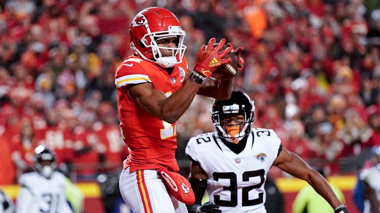 Despite suffering an ankle injury in the first half, Kansas City quarterback Patrick Mahomes was able to deliver the touchdown pass for Marquez Valdes