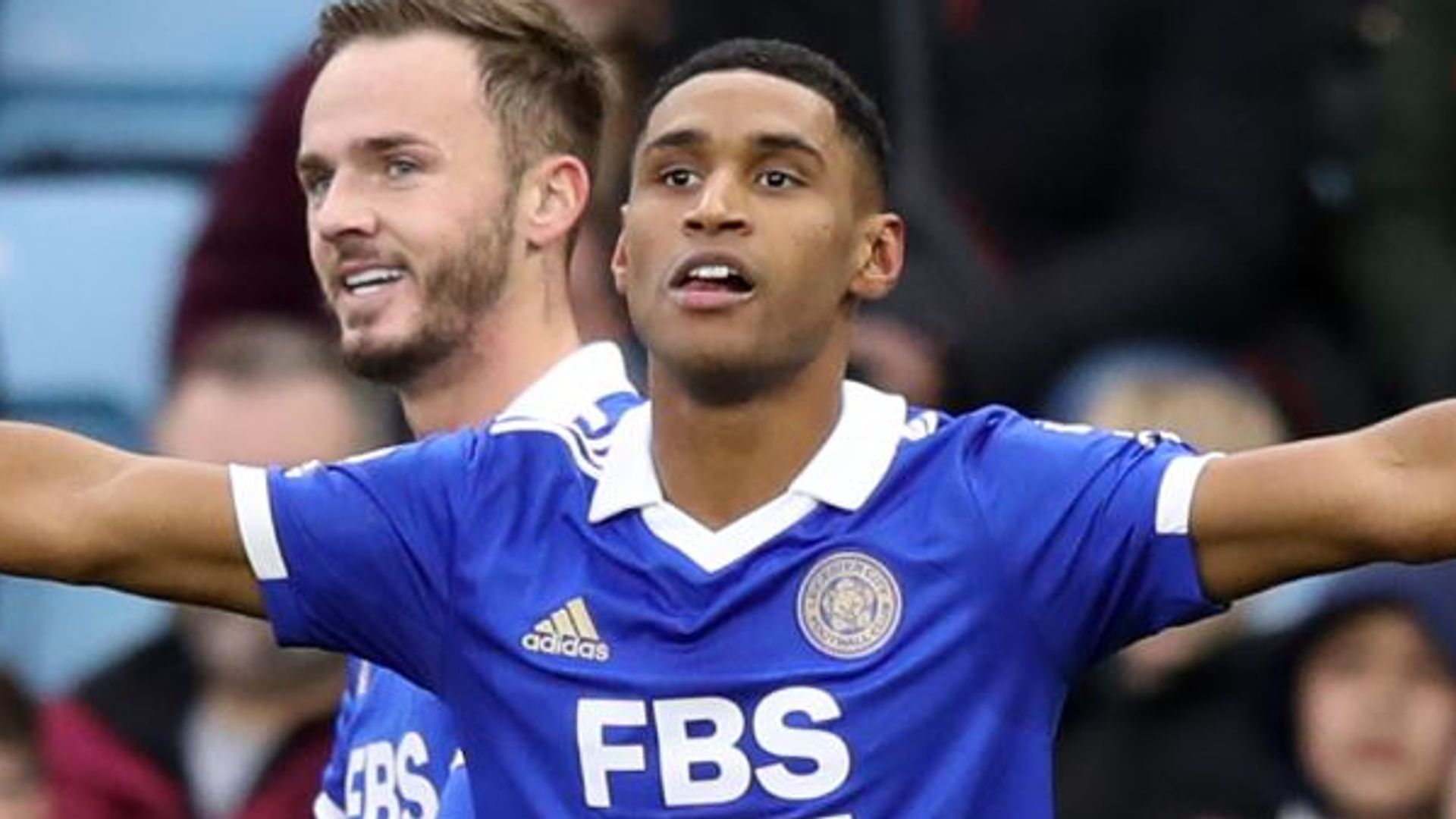 Tete: 'You could hear the bombs...' | Playing in PL is a dream come true