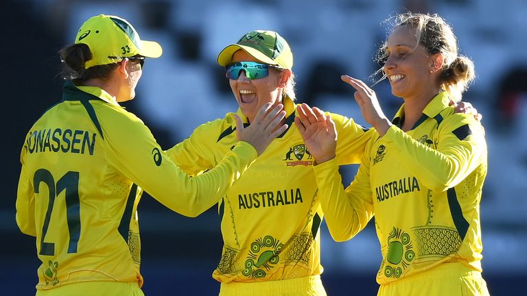 Tammy Beaumont and Nasser Hussain look at why Australia are so dominant after they claimed a sixth Women's T20 World Cup title and third in a row