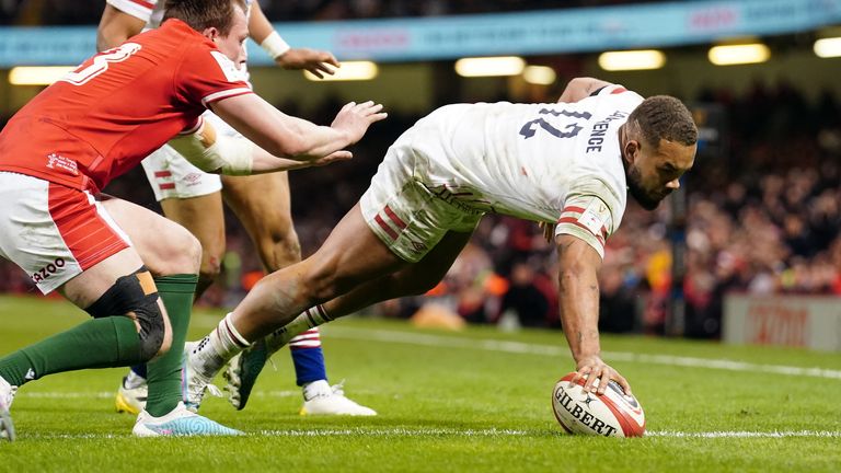 Ollie Lawrence made sure of victory with his late try for England 