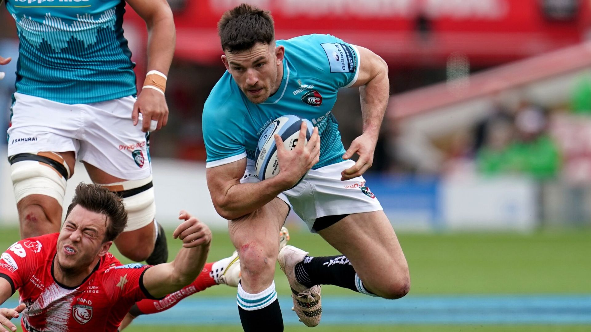 Premiership: Leicester boost play-off hopes at Gloucester