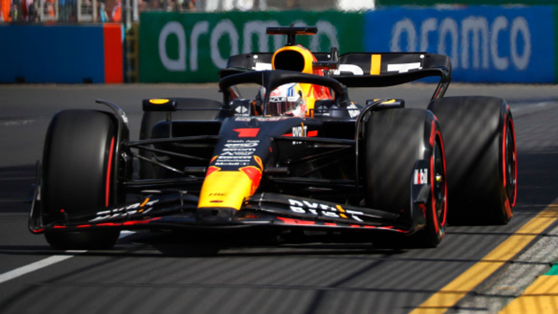 Verstappen tops Hamilton in chaotic first Melbourne practice LIVE!