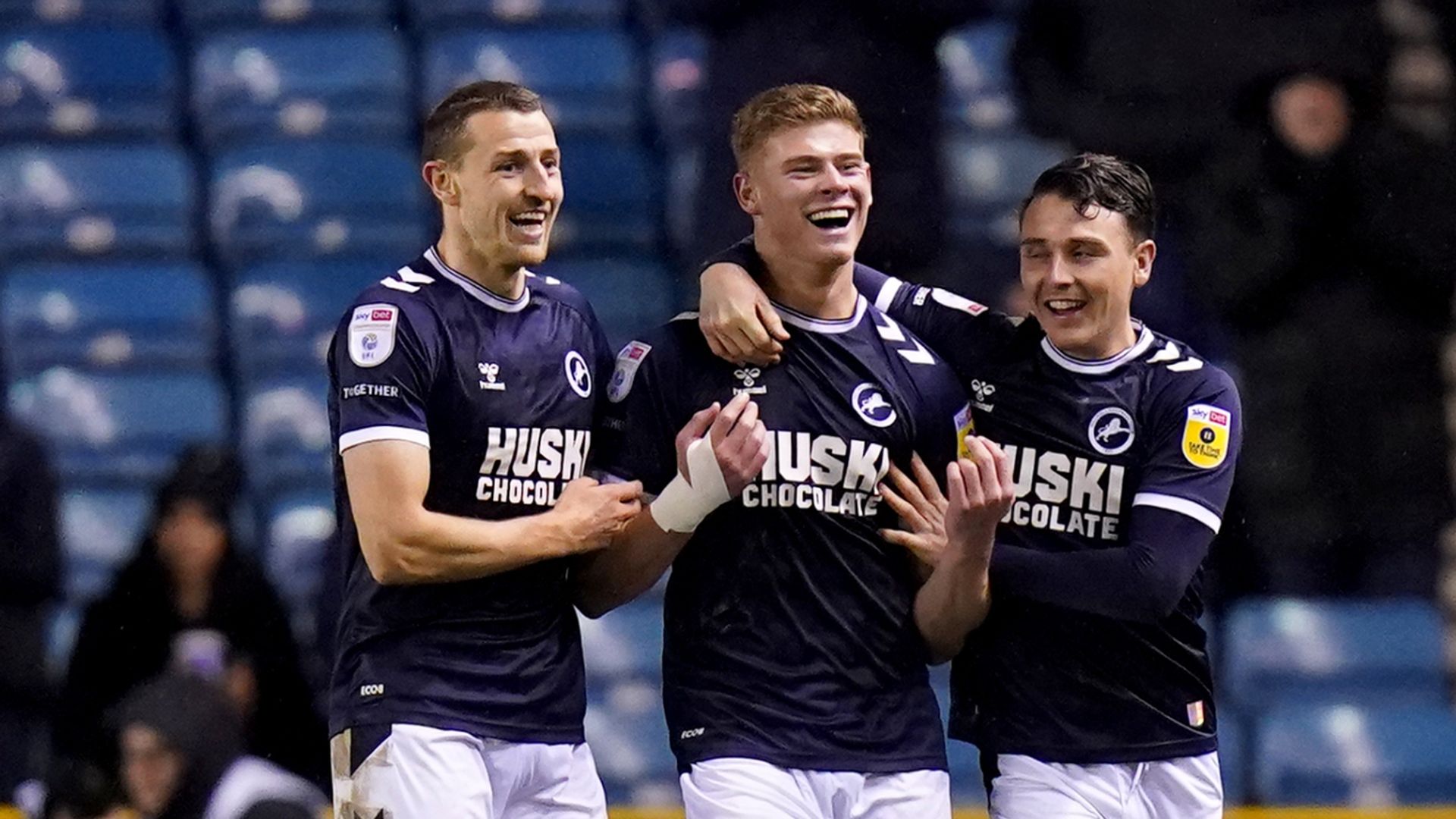 Millwall boost play-off hopes by seeing off Swansea