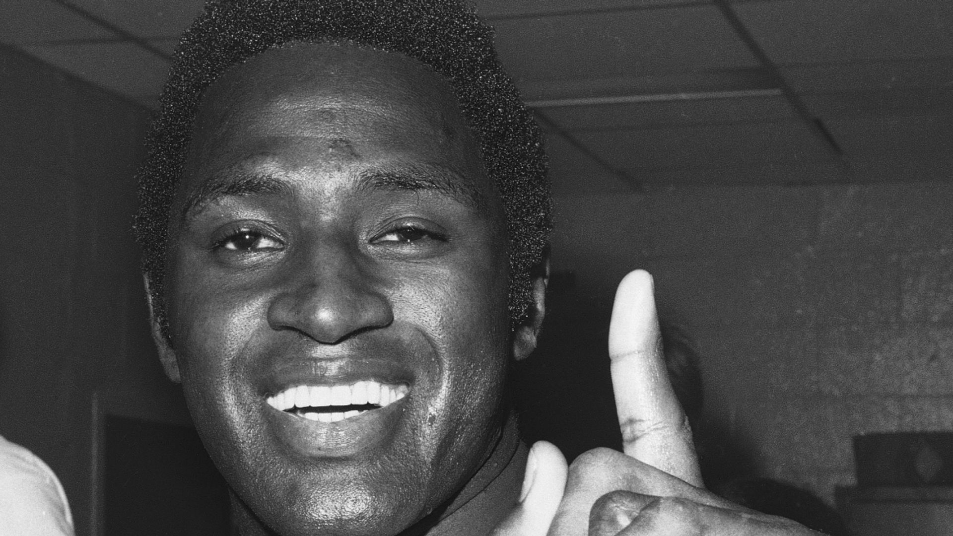 Knicks legend Reed dies aged 80 | 'The ultimate team player'