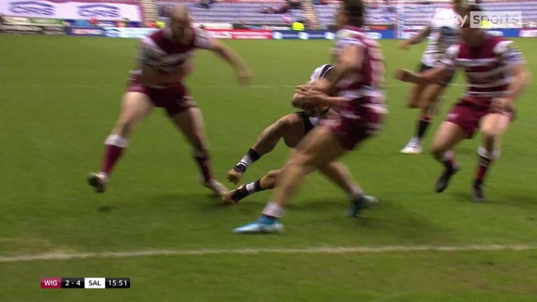 Ken Sio got a superb kick from Ryan Brierley as Salford took a 6-2 lead over Wigan Warriors