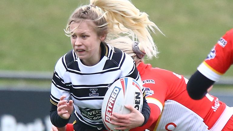 Alisha Roper in action for Hull FC