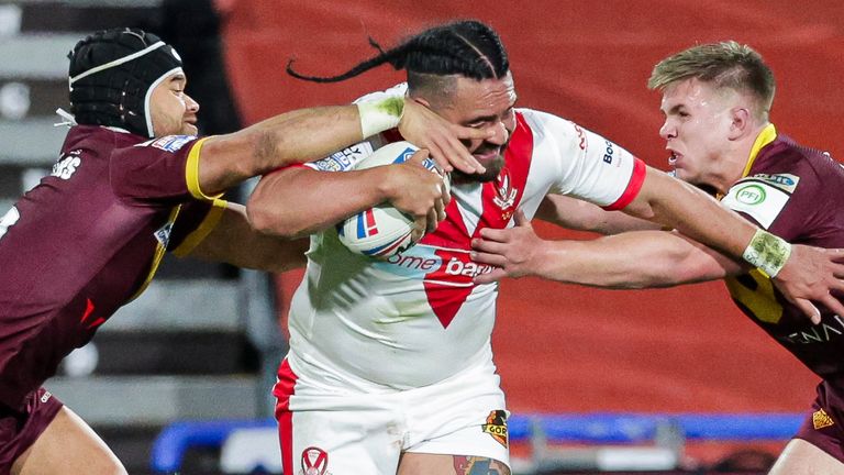 Konrad Hurrell was among the try-scorers as St Helens edged out Huddersfield