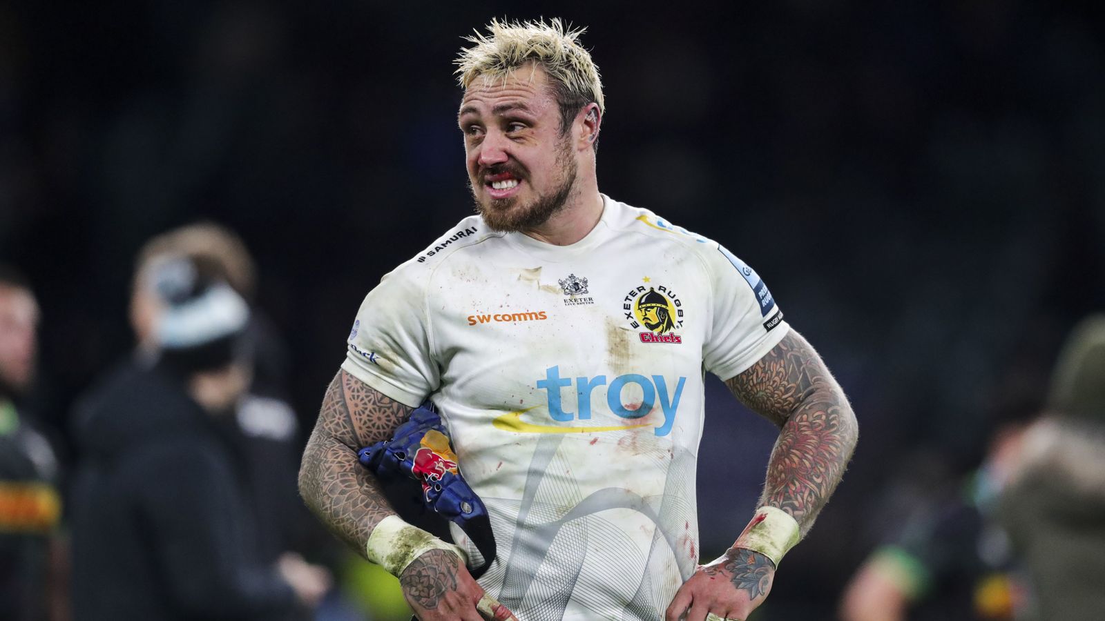 Jack Nowell avoids ban and fined £10k for Twitter criticism of ref Karl Dickson; free to play for Exeter Chiefs in Premiership and Champions Cup