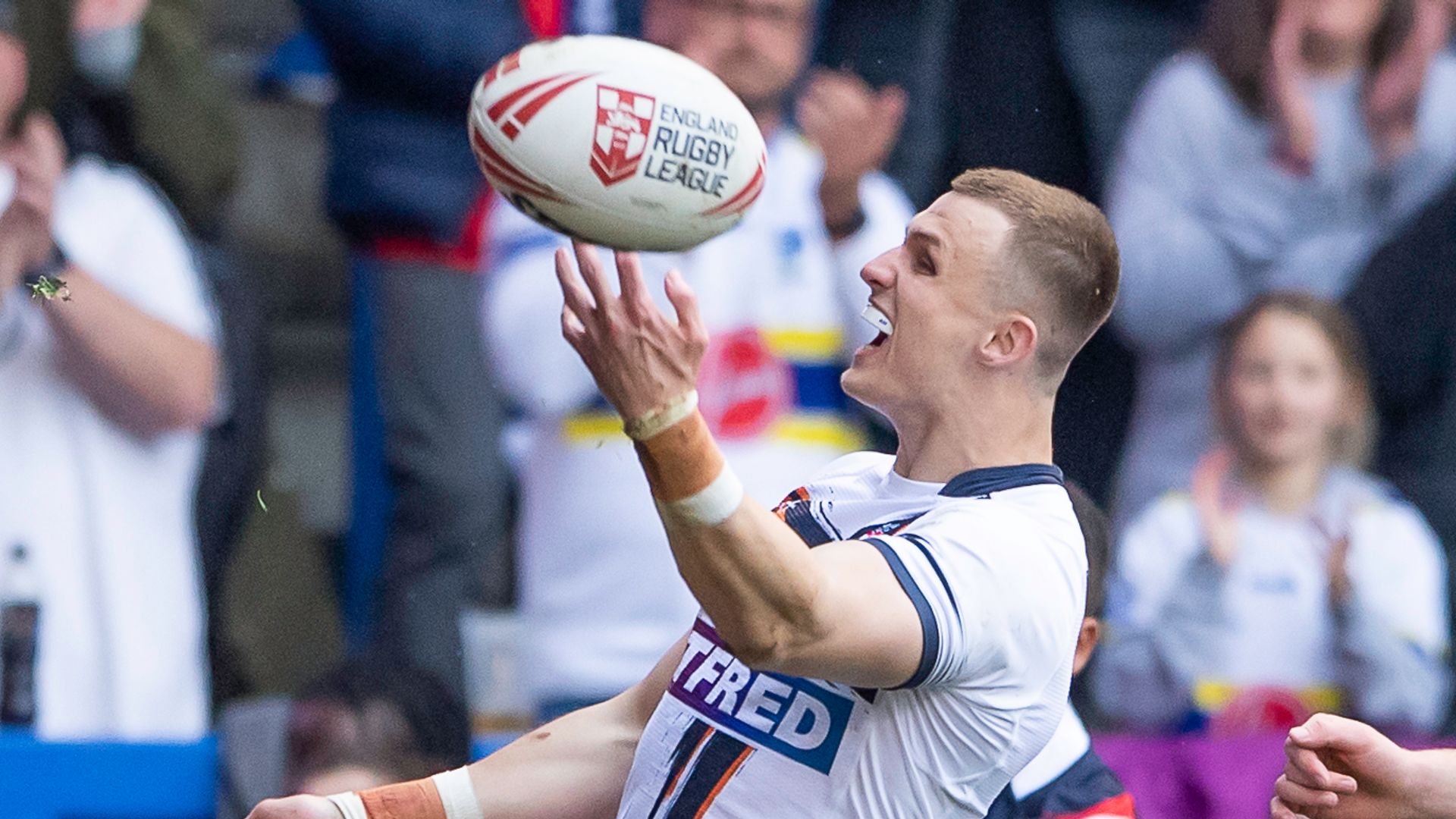 Handley and Williams star as England's men trounce France