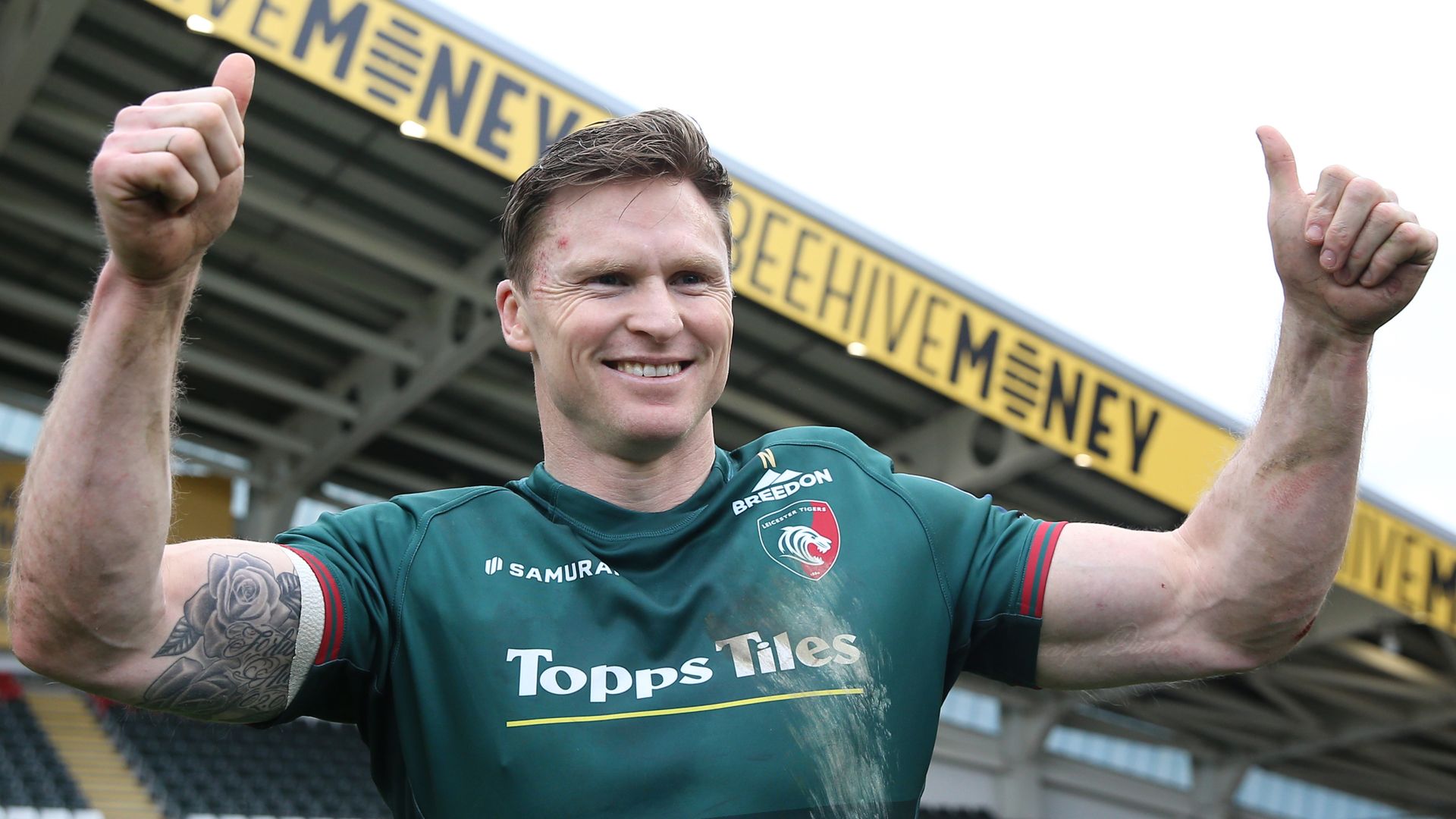 Ashton first to score 100 Premiership tries as Leicester thrash Exeter