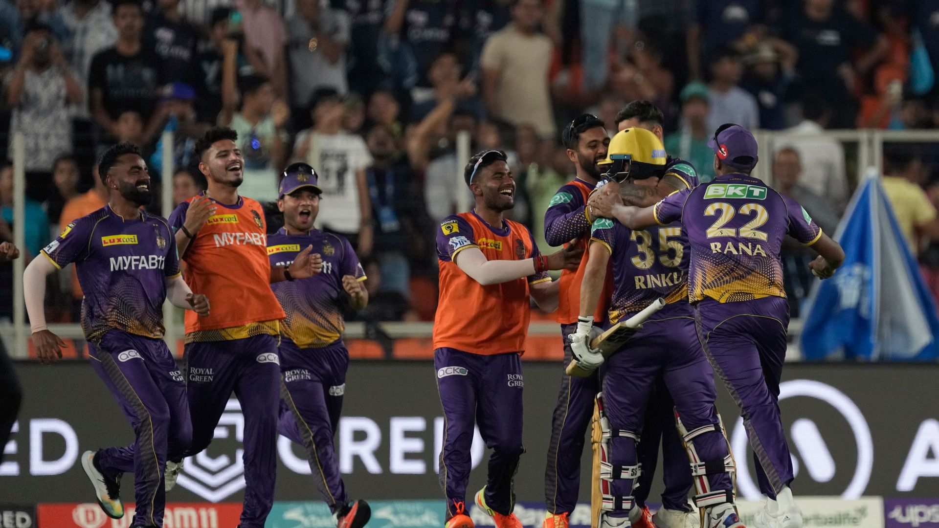 'Never seen anything like it!' | Singh hits five sixes off final five balls