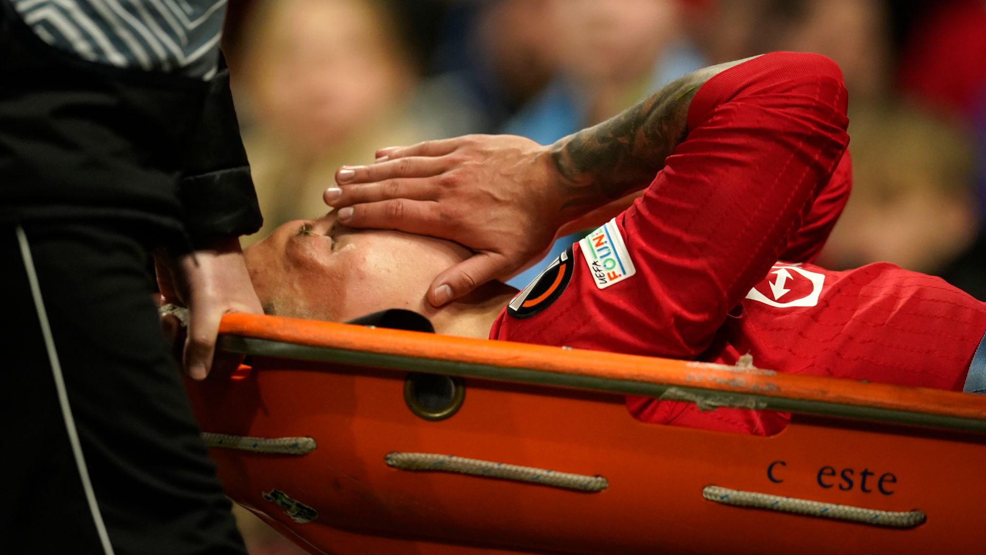 Martinez to miss rest of season | Varane out for a 'few weeks'