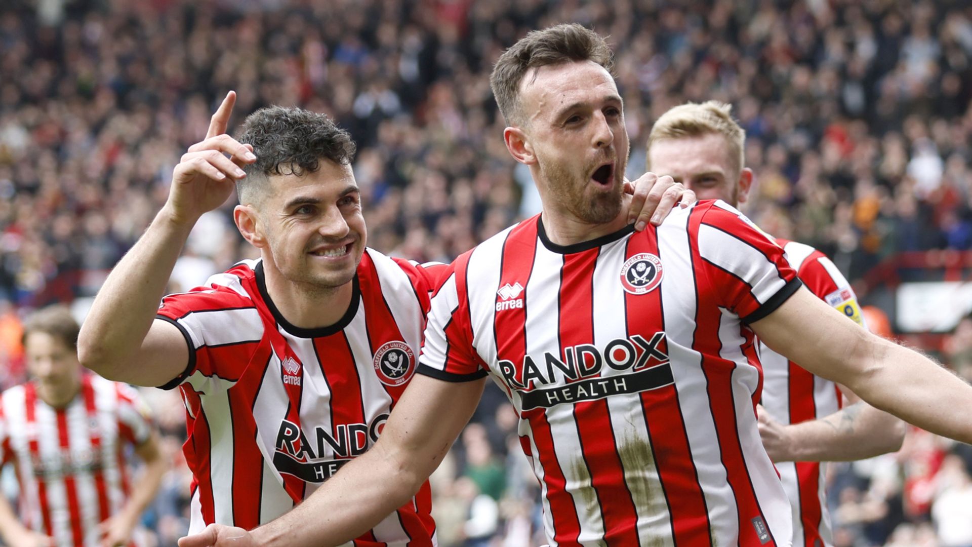 Sheff Utd hit four past Cardiff to inch closer to promotion