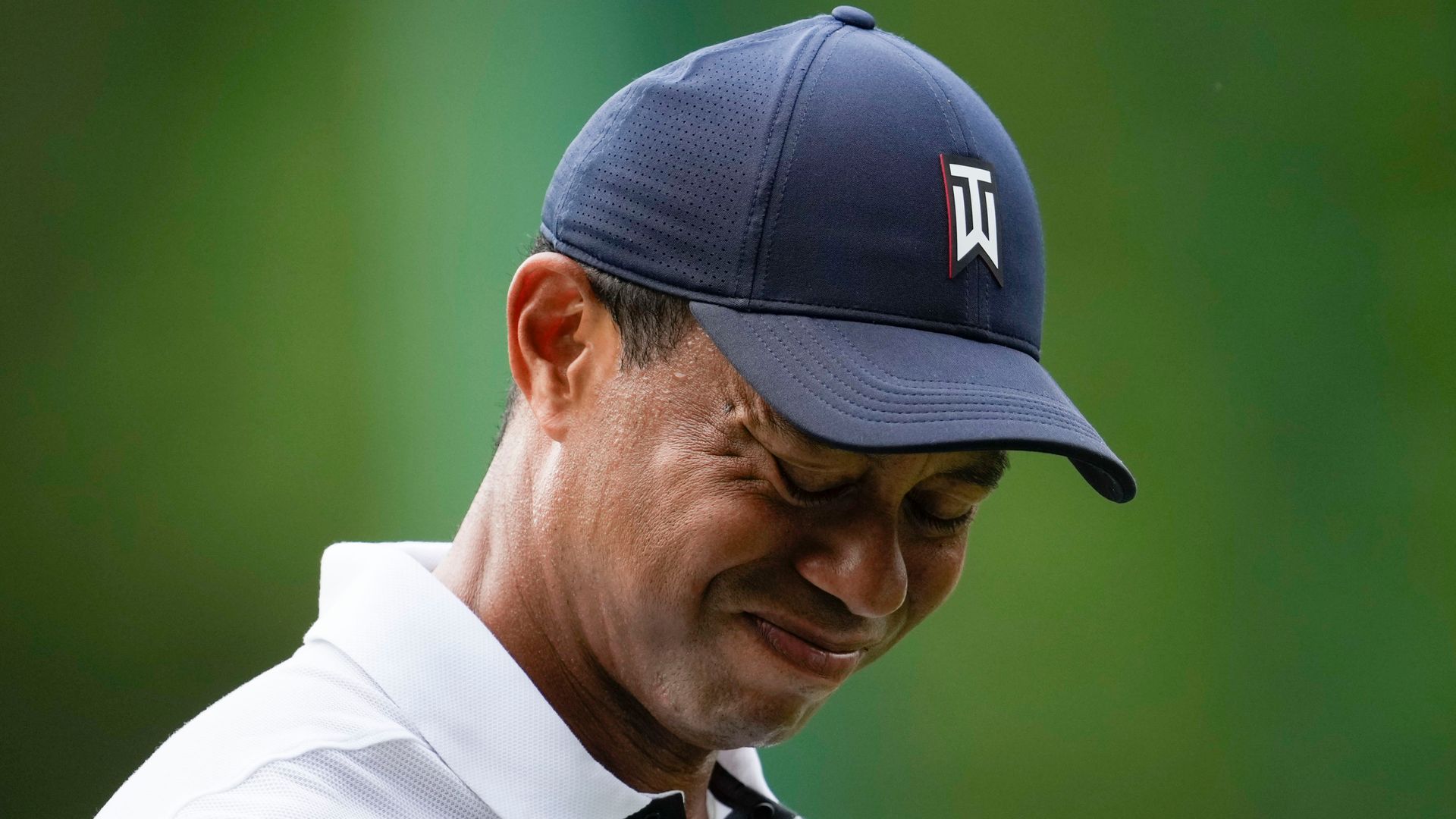 Tiger battling to make cut at Augusta | 'I need to do a better job'