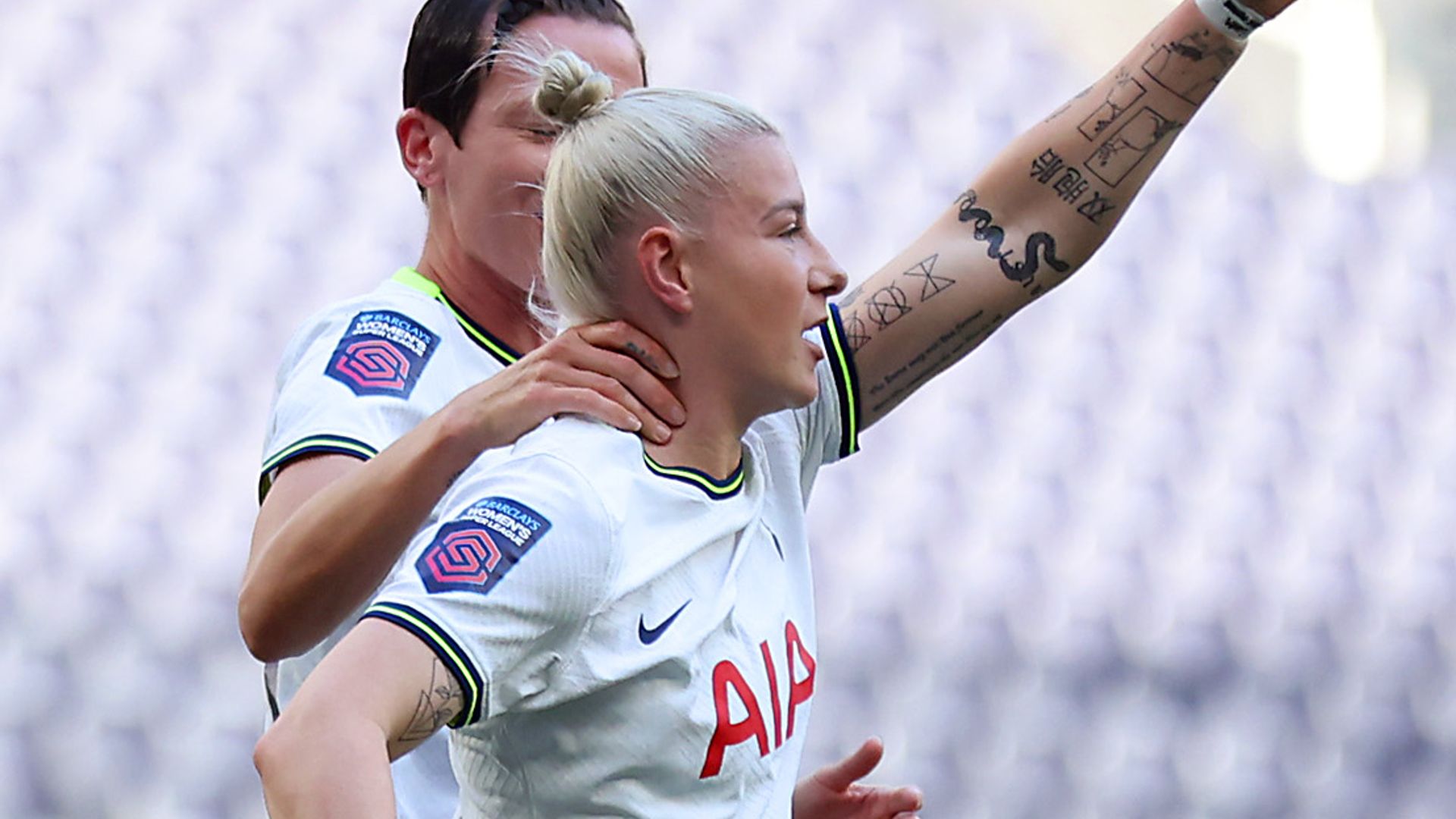 WSL: Tottenham vs Brighton - Latest score