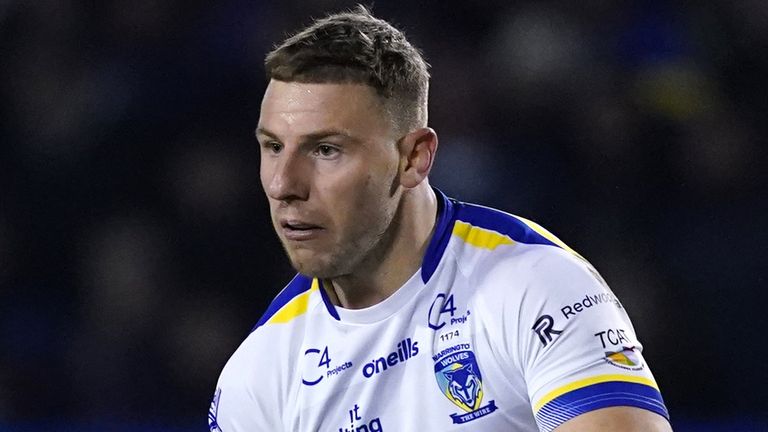 Former England captain Sam Tomkins believes the one player Warrington Wolves have really missed in recent times is scrum-half George Williams