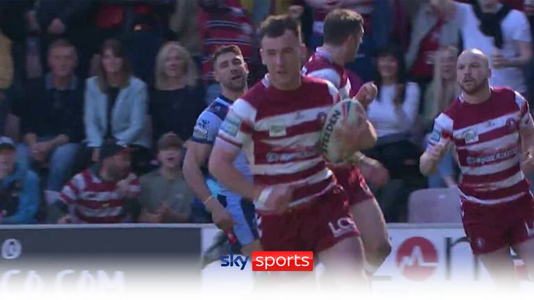 Harry Smith got the first try of the game for Wigan Warriors in their Good Friday derby win over St Helens.