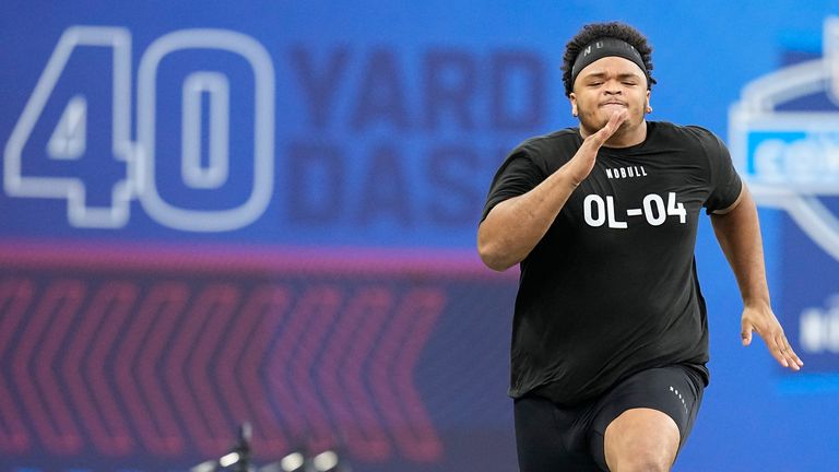 Avila runs the 40-yard dash at the NFL scouting combine 