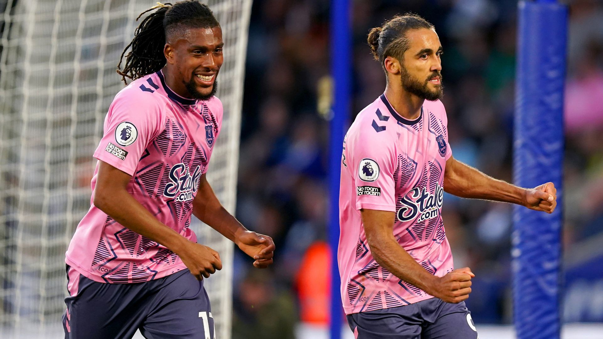 Carra: Everton display will worry rivals | 'Big Sam makes sense for Leeds'