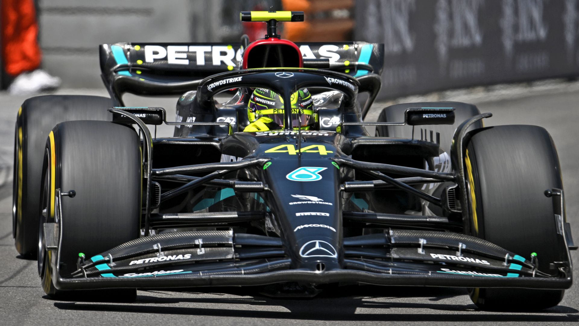 Hamilton: 'Shame' improved Mercedes not closer to front