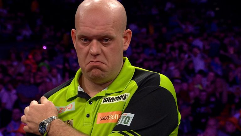 Wayne Mardle et Mark Webster débattent pour savoir si MVG sera apte à la soirée finale de la semaine prochaine à Londres