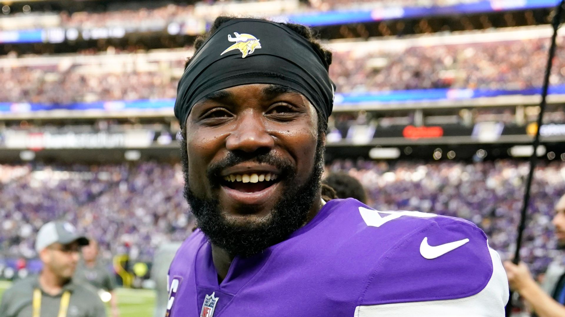 Vikings reportedly release star running back Cook
