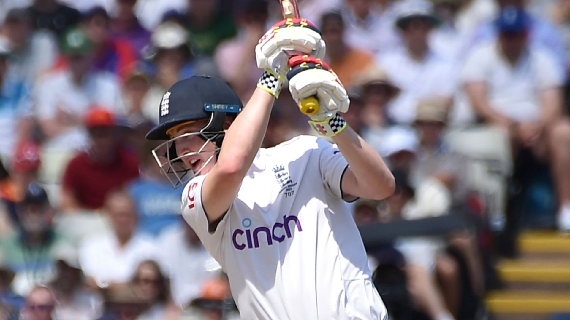 England strongly considering moving Brook up to bat at No 3
