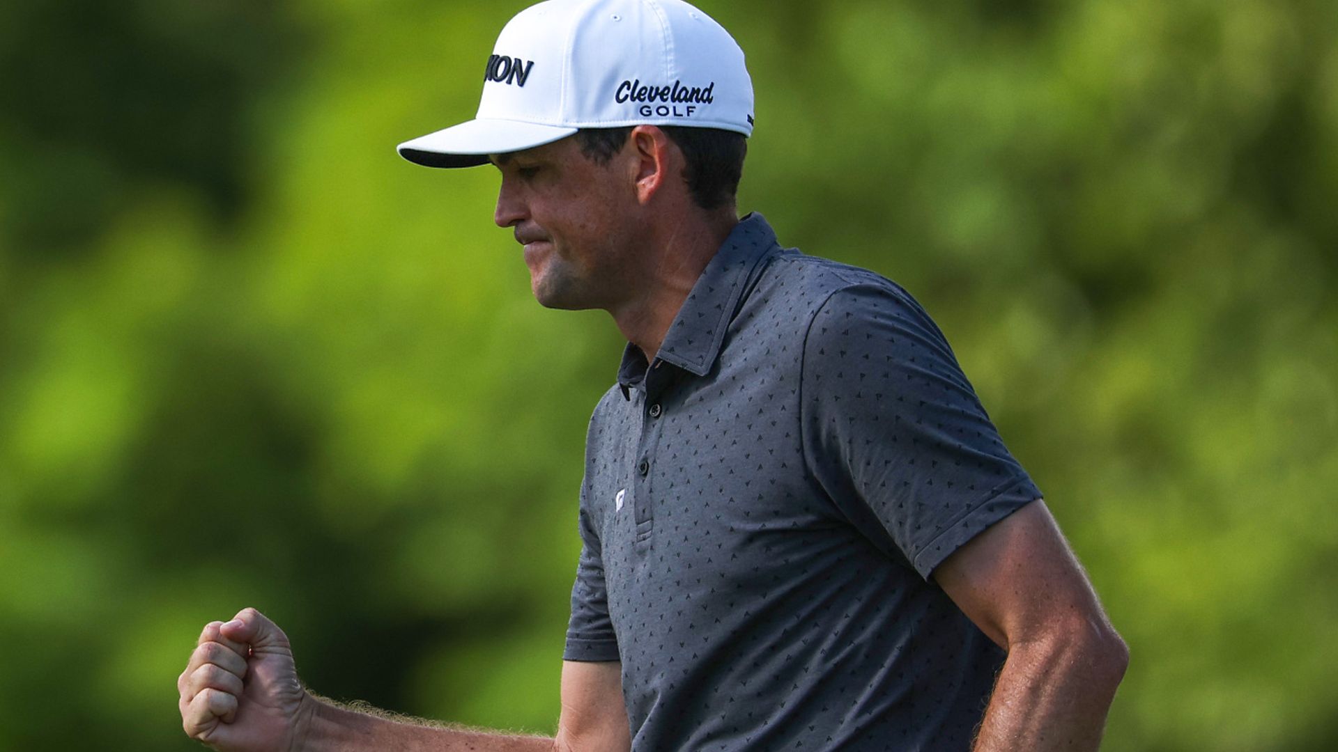 Bradley holds on for Travelers Championship victory