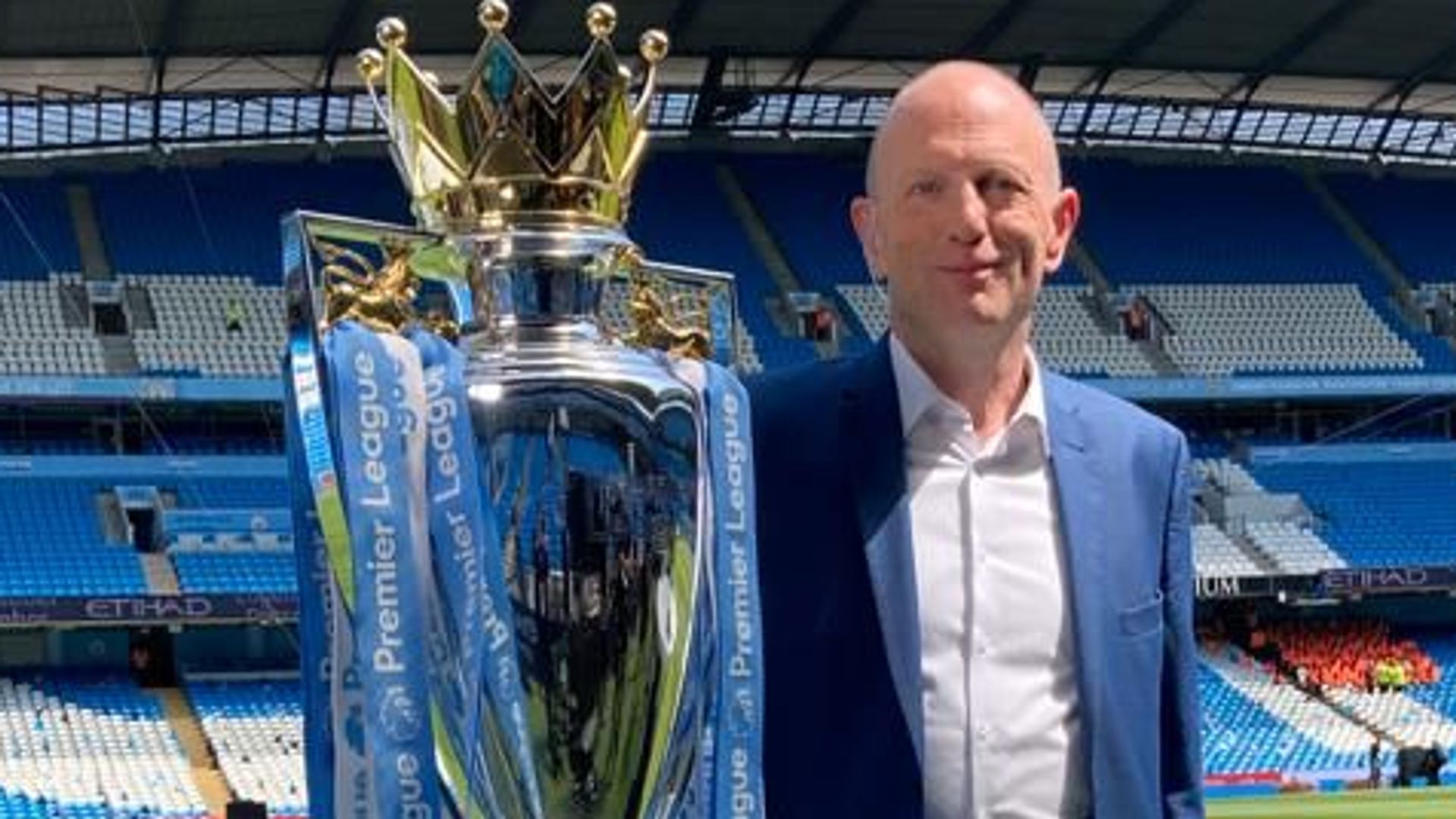 The art of commentary with Sky Sports' new signing Peter Drury and more!