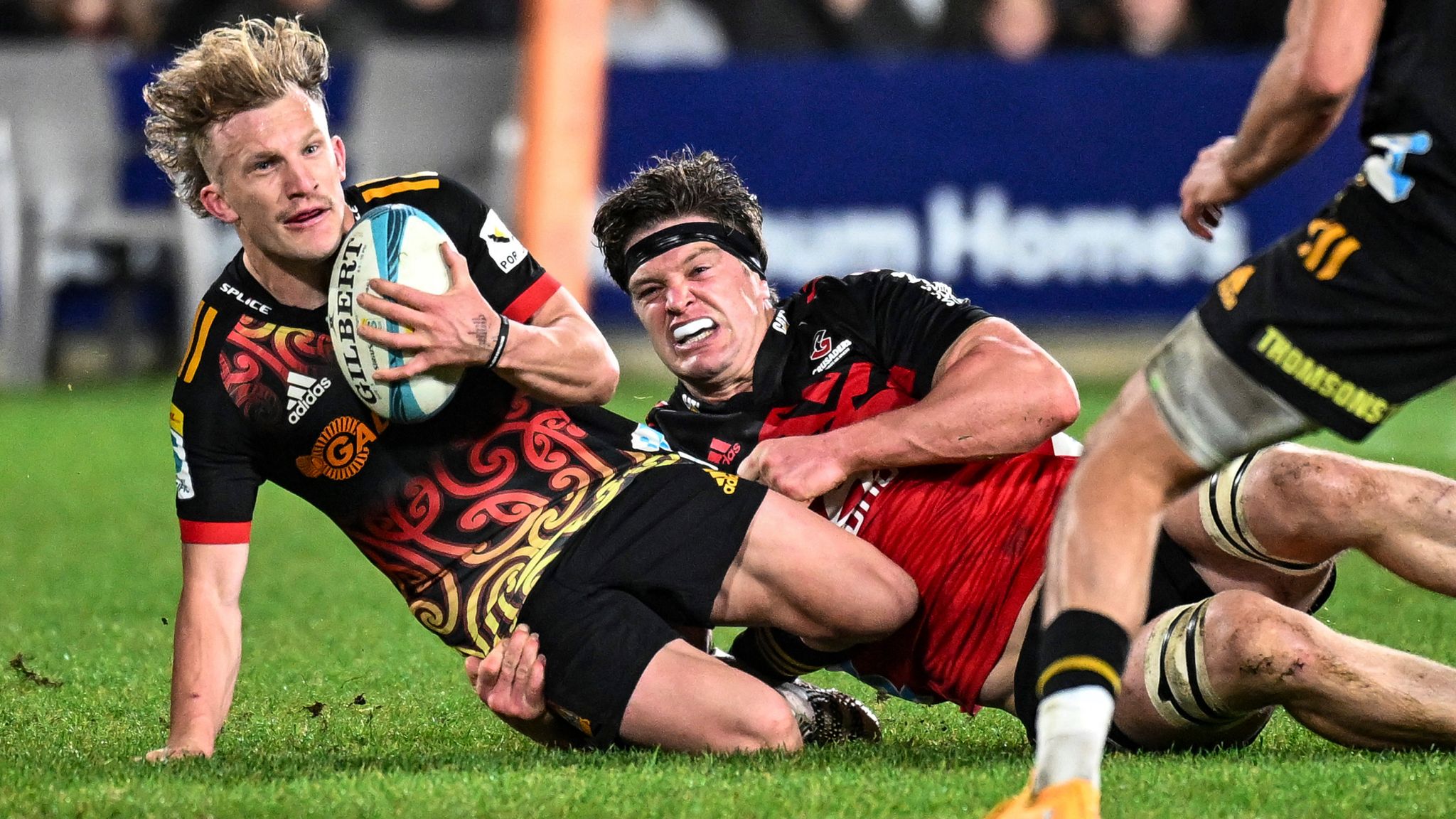 Super Rugby Pacific final Crusaders claim 25-20 victory over Chiefs to win seventh straight title Rugby Union News Sky Sports