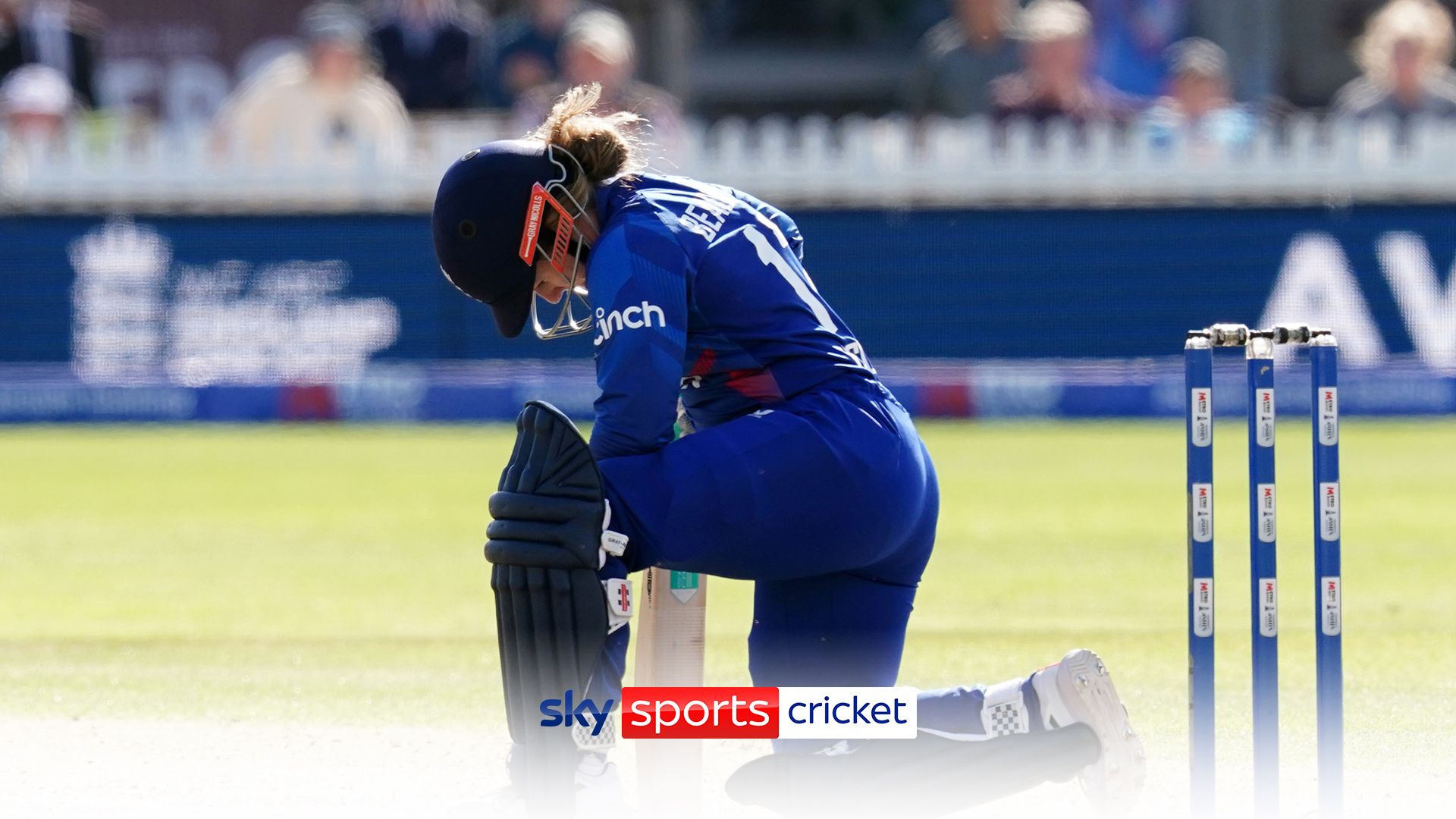Beaumont gone! | Could key wicket derail England's chase?