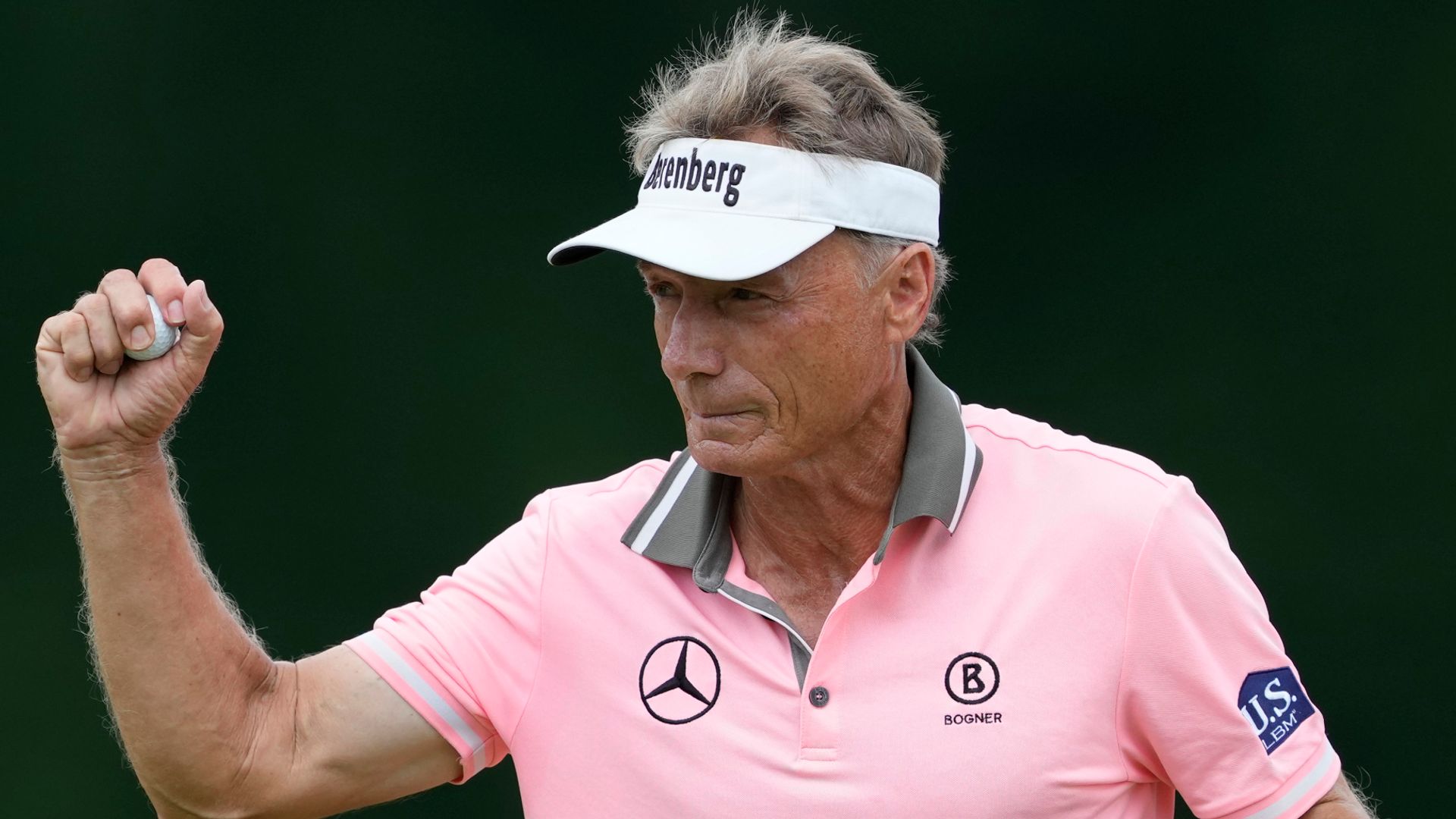 Langer smashes records in dominant US Senior Open win