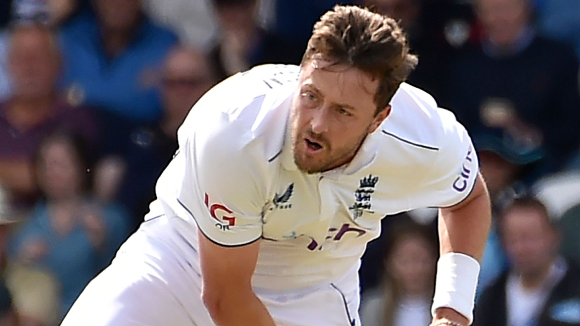 Robinson '100 per cent fit' for fourth Ashes Test