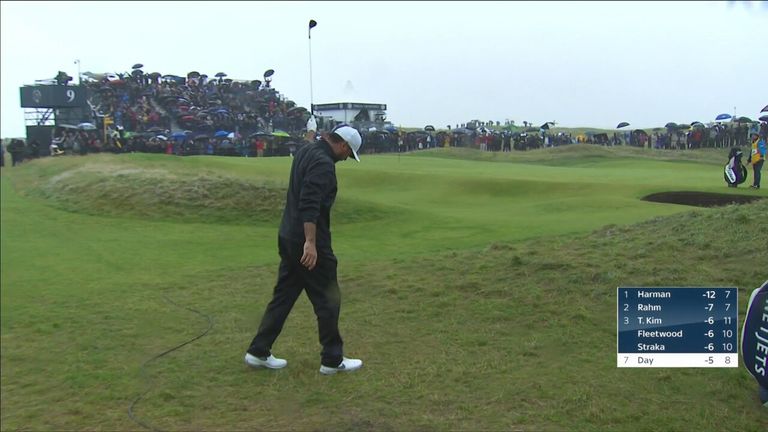 Jason Day lanzó un birdie en el noveno hoyo par tres durante la ronda final de The Open