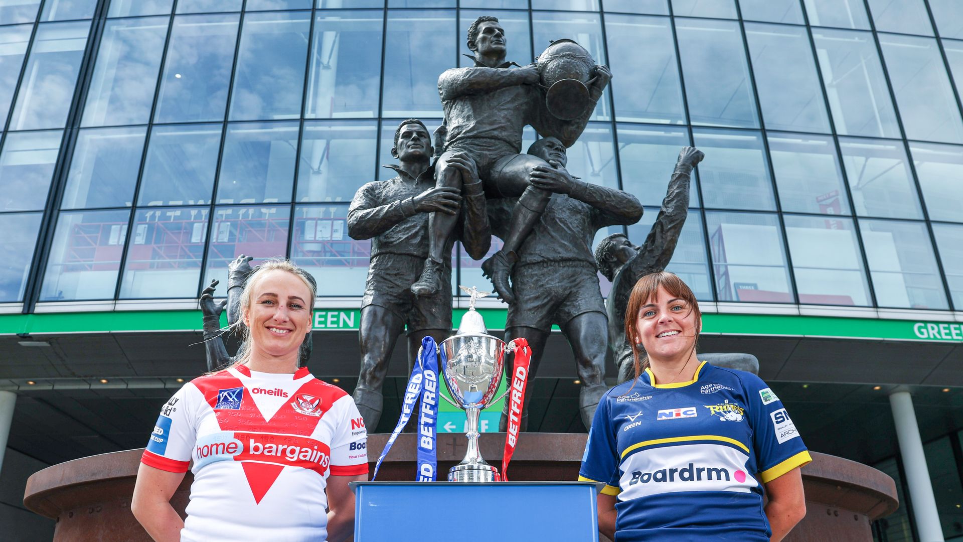 The history makers - women's and men's Challenge Cup final talking points