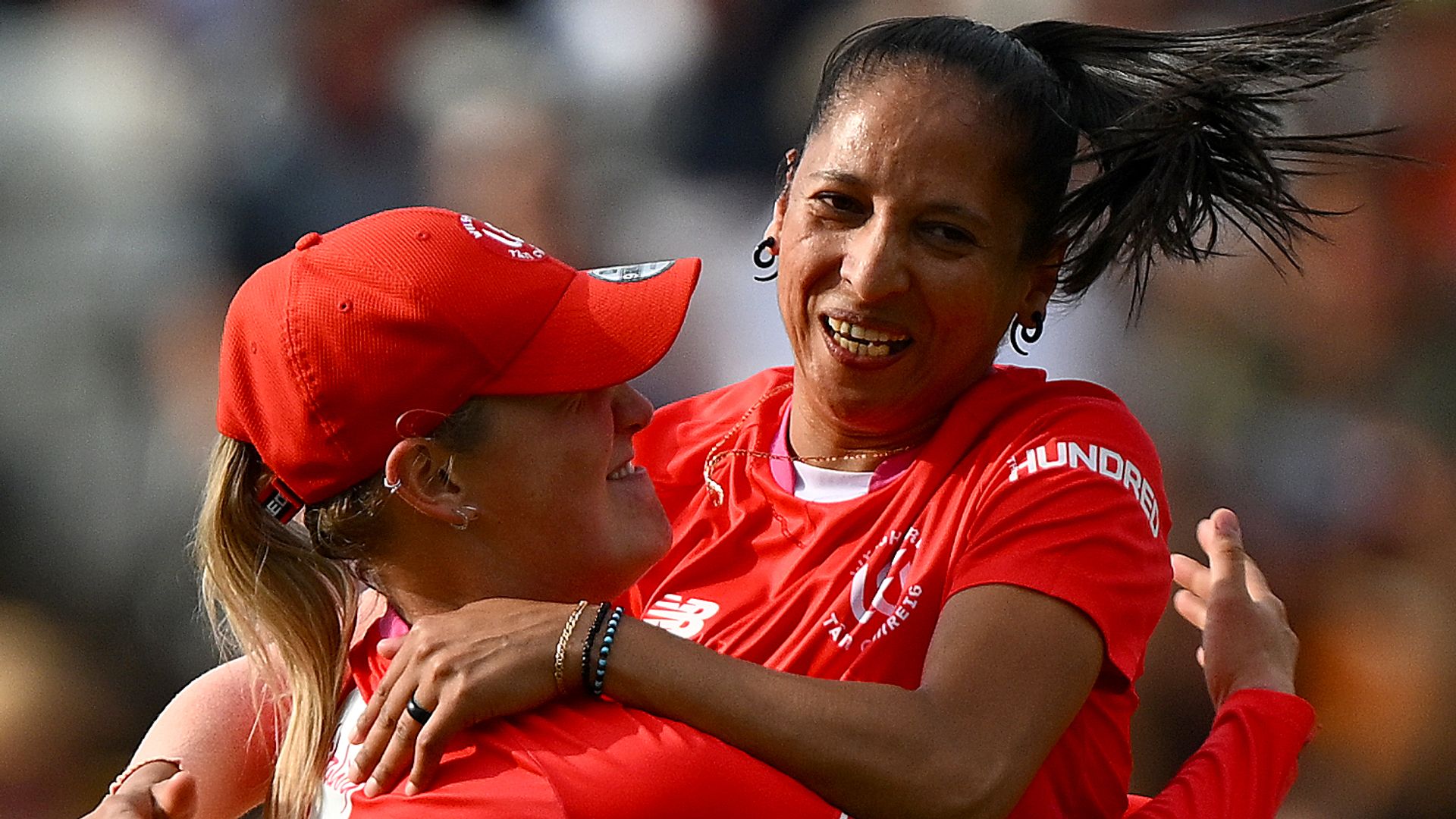 Ismail hat-trick off final three balls earns Fire dramatic win vs Phoenix