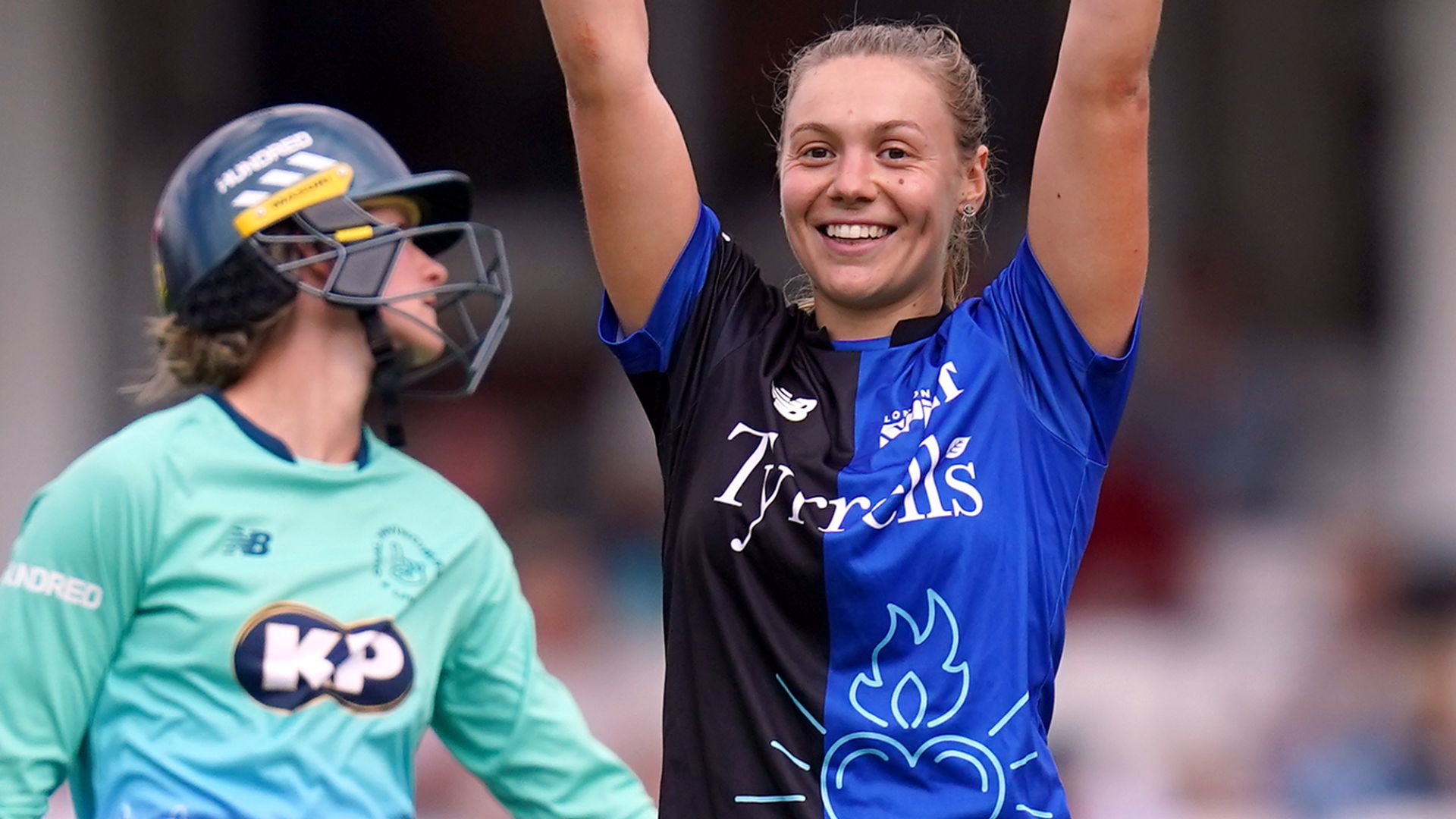 Spirit win first game of season to stay in Hundred play-off hunt