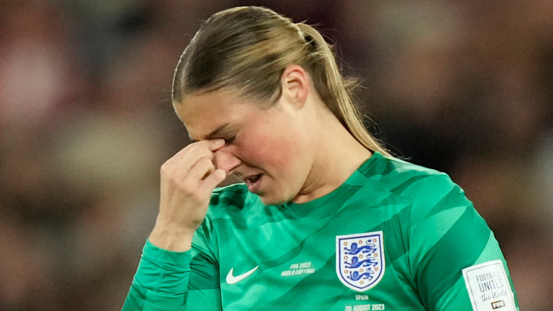 Lionesses 'keeper Earps calls out Nike as shirt saga rumbles on