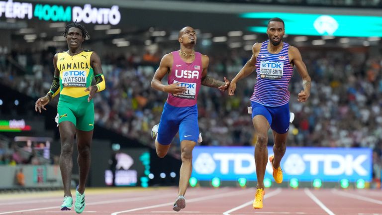 Antonio Watson pips Matthew Hudson-Smith to gold 