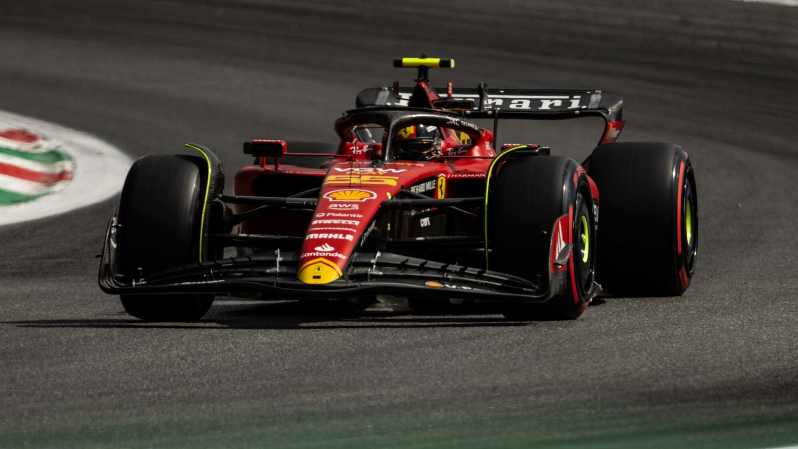 Italian Grand Prix Qualifying Carlos Sainz snatches pole position from Max Verstappen and Charles Leclerc Flipboard