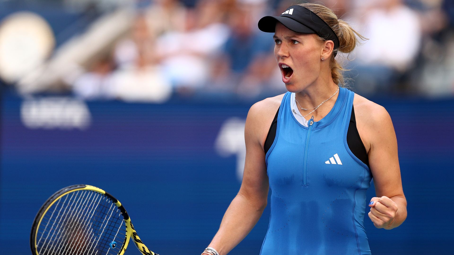 Wozniacki continues US Open run while Swiatek serves up another bagel