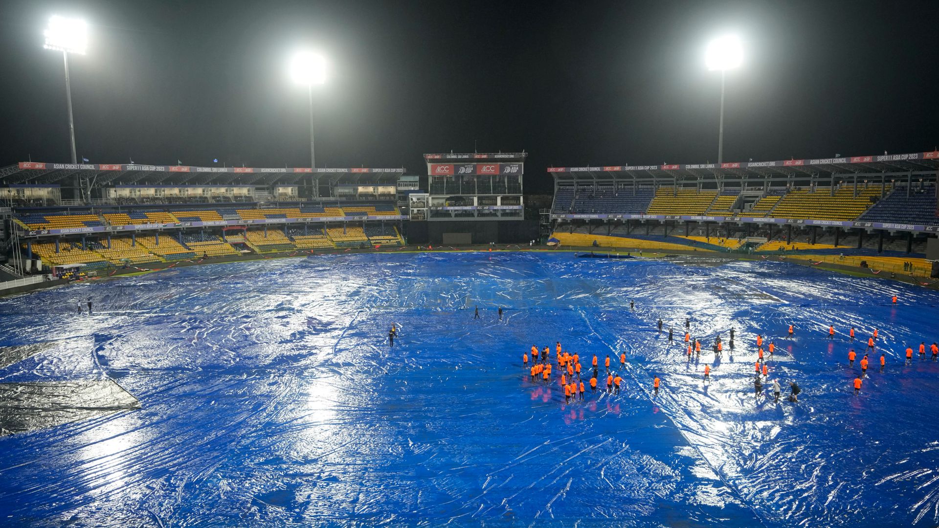Pakistan vs India goes to reserve day after rain in Asia Cup