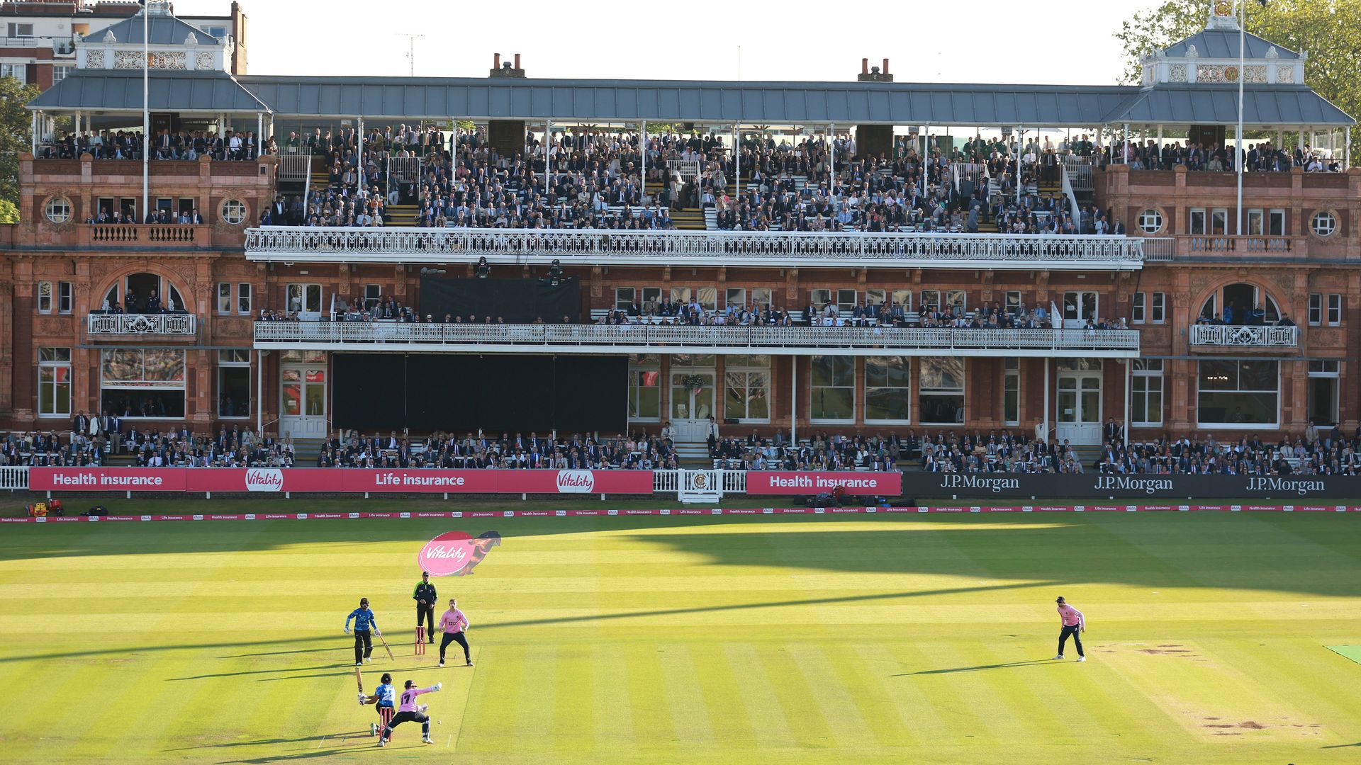 Middlesex sanctioned by ECB for breaching financial regulations