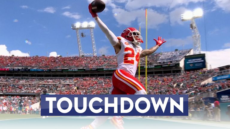 Kansas City Chiefs quarterback Patrick Mahomes slings nine-yard TD pass to wide receiver Skyy More before half-time.