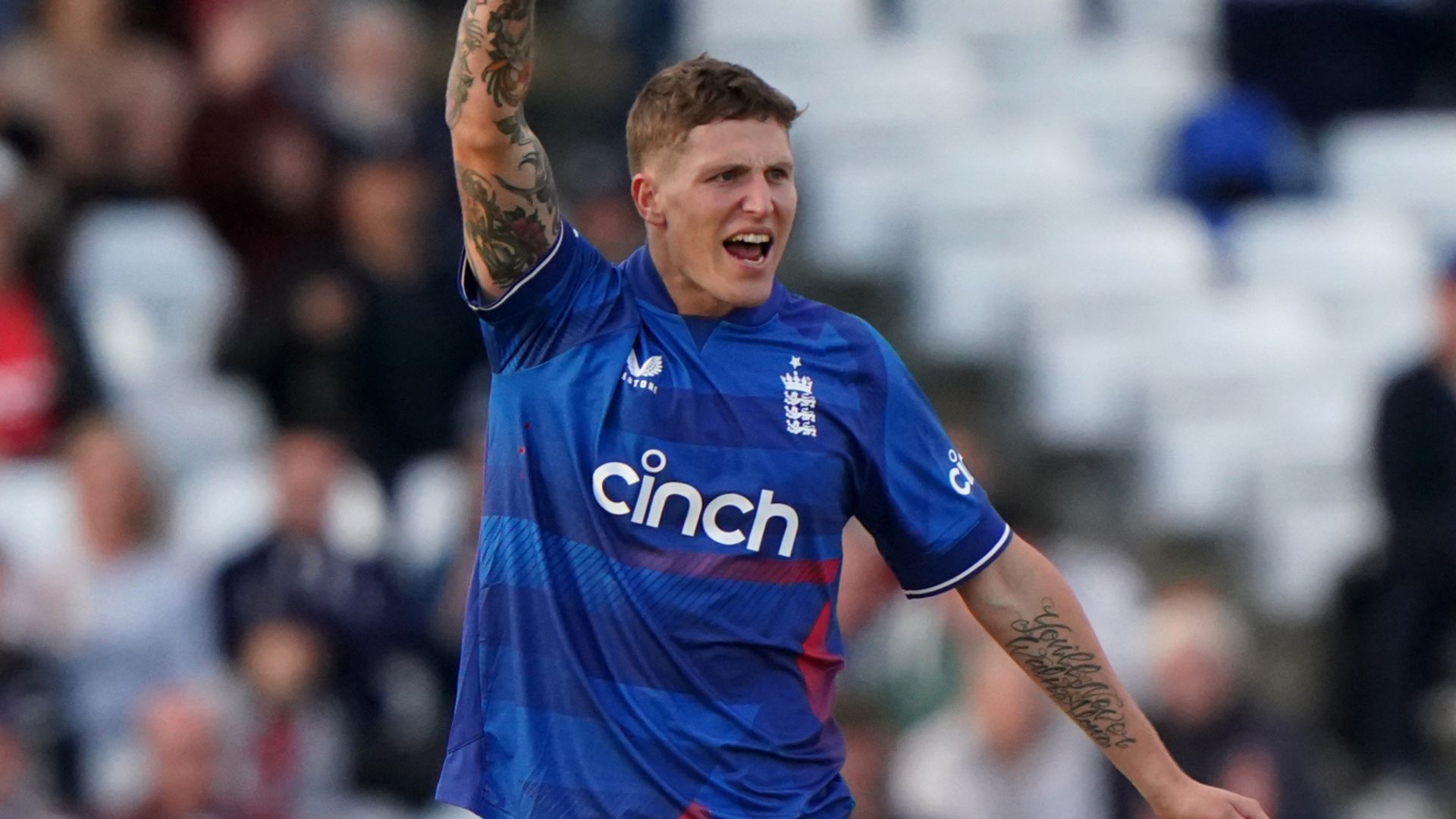 Carse called up after Topley ruled out of World Cup with broken finger