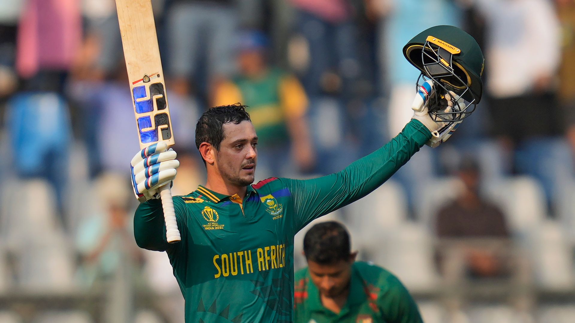 De Kock's ton leads South Africa to convincing win over Bangladesh