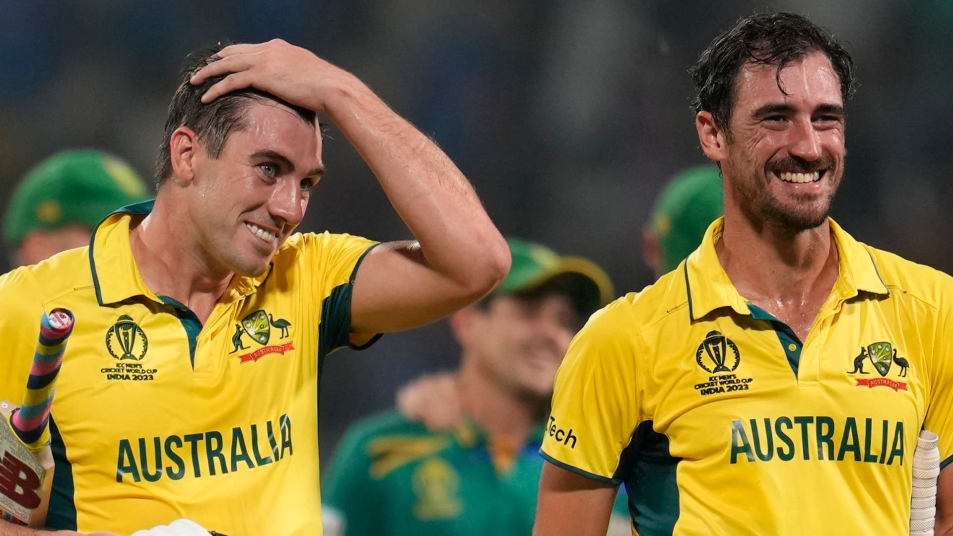 Cummins hits winning four as Australia make World Cup final