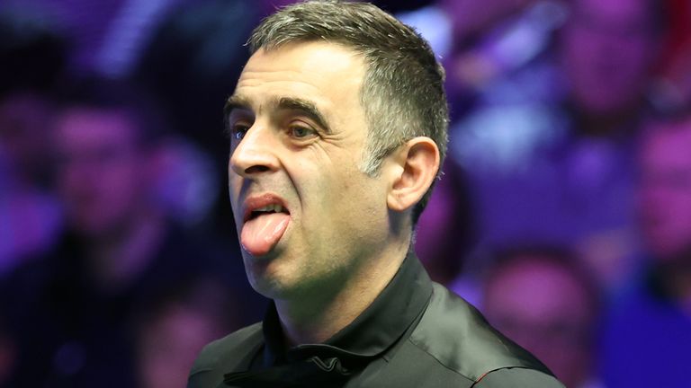 Ronnie O'Sullivan was critical of his performance despite advancing to the last eight